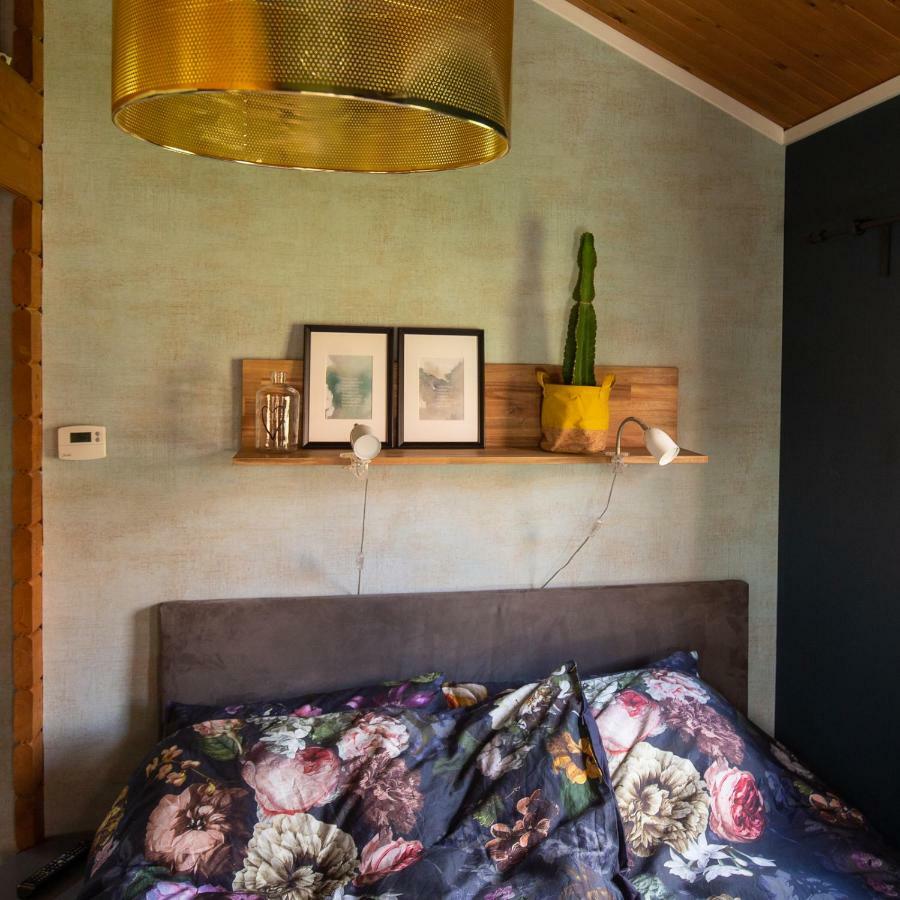 Onder De Kersenboom Bed & Breakfast Хилверсъм Екстериор снимка
