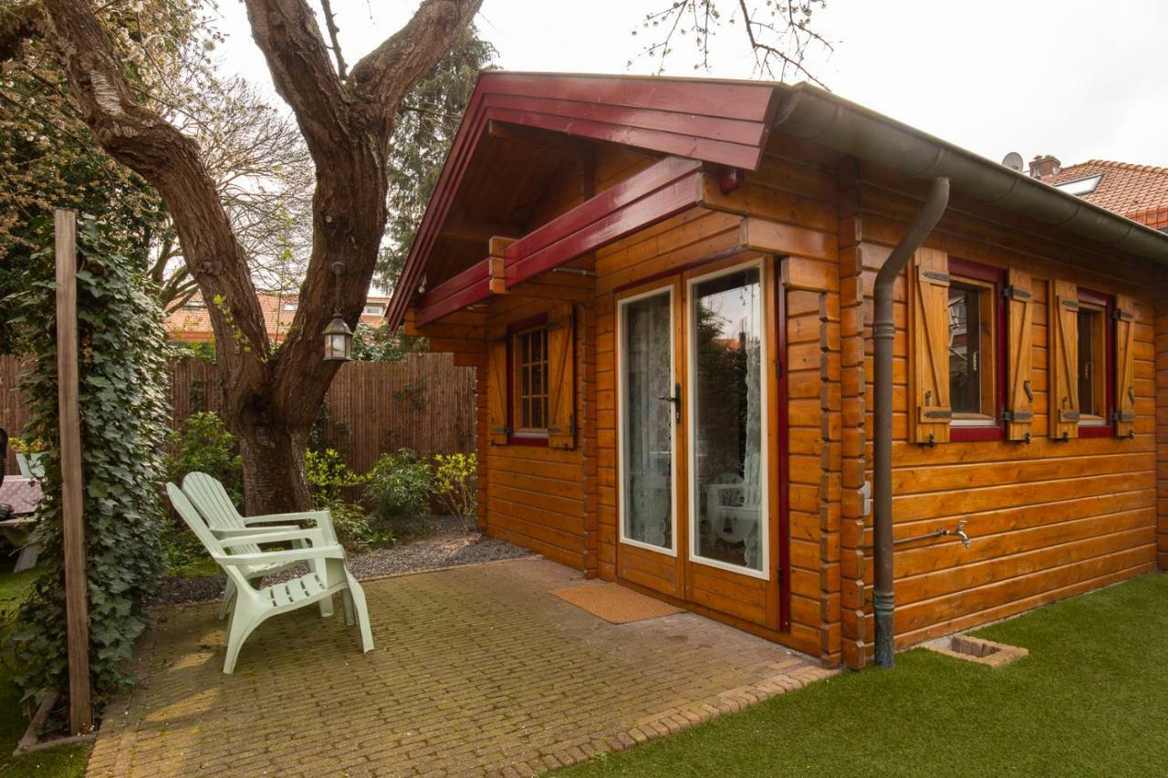 Onder De Kersenboom Bed & Breakfast Хилверсъм Екстериор снимка
